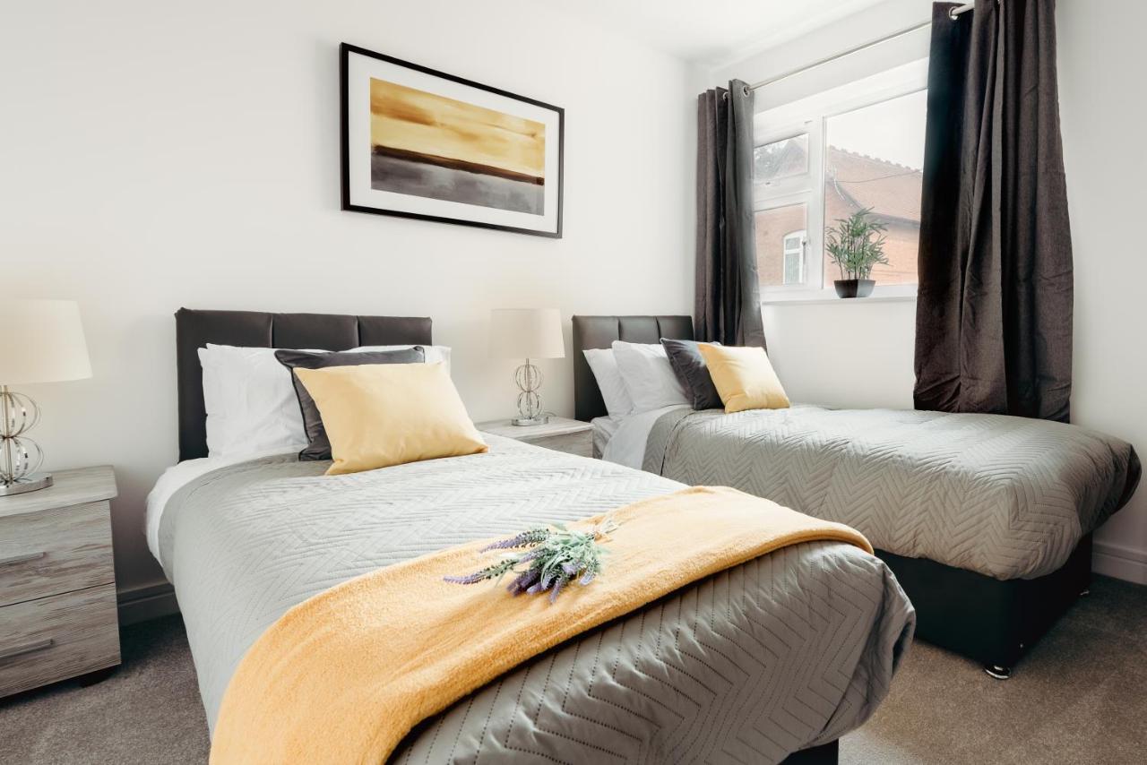 Arlan Apartments Comfort And Ease, Хинкли Экстерьер фото